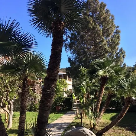 מלון Eden Park 3*