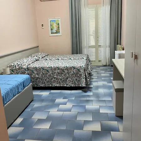 Eden Park מלון 3*